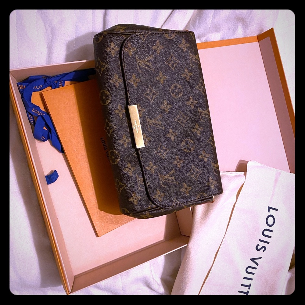 LV Favorite MM Monogram